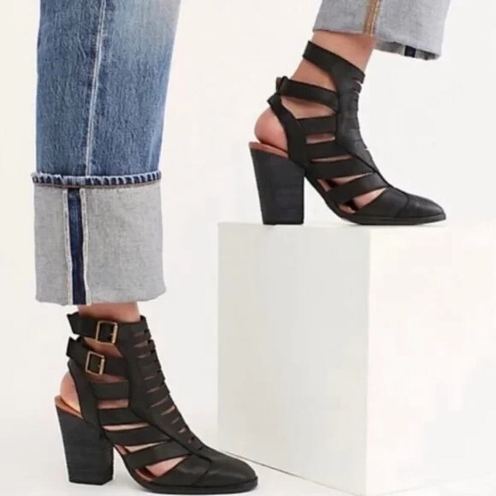 NWOB Free People Hayes Sandal Black Leather Block Heel Ankle Strap Caged 41 10.5